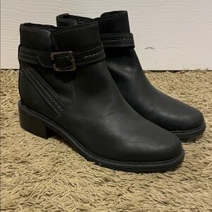 Clarks | Black | Ankle | Maye Strap Boot
with Buckle Detail | Leather | Size 10